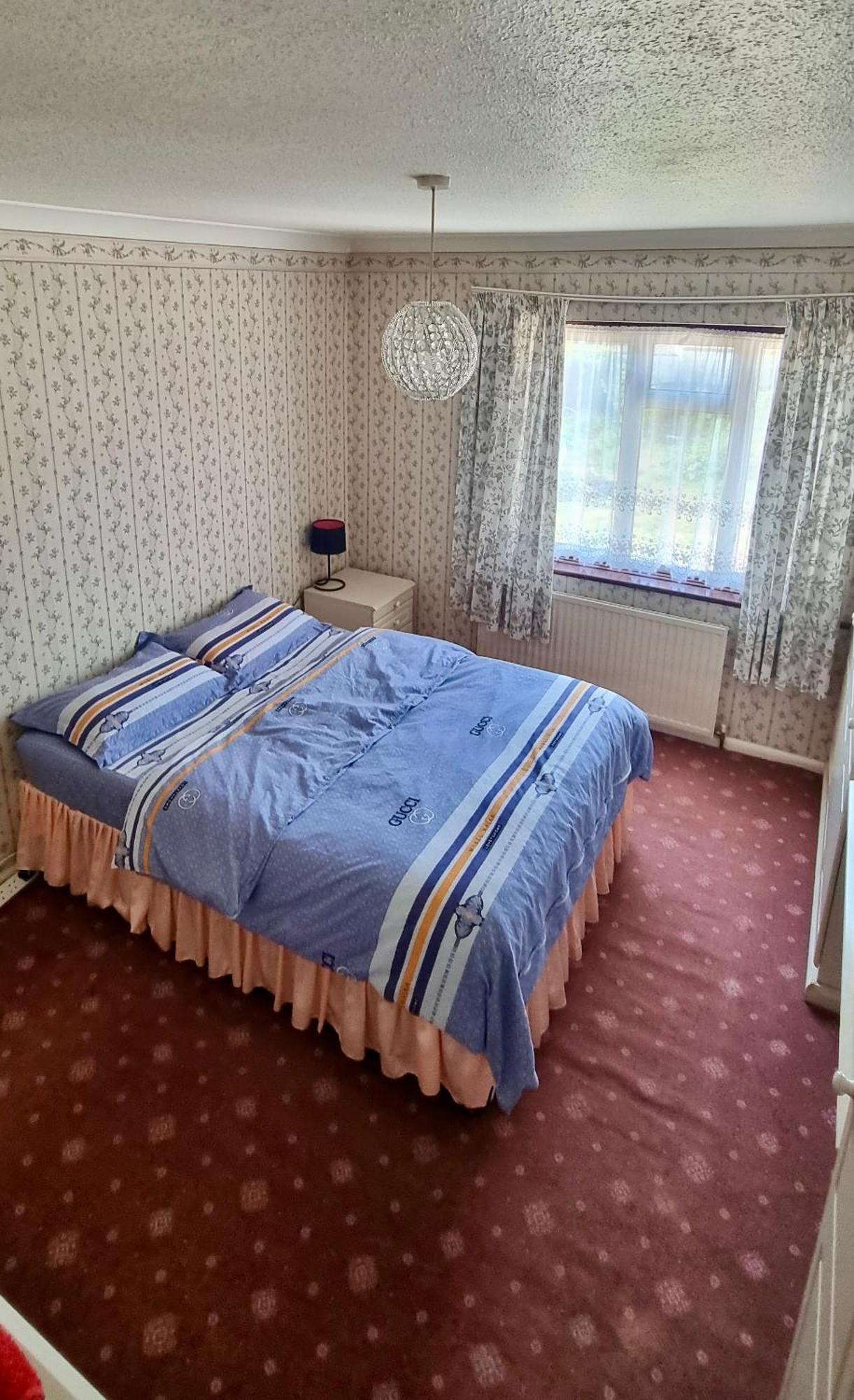 Barking House Sleeps 12 - Parking - Train Tube - Airport Londres