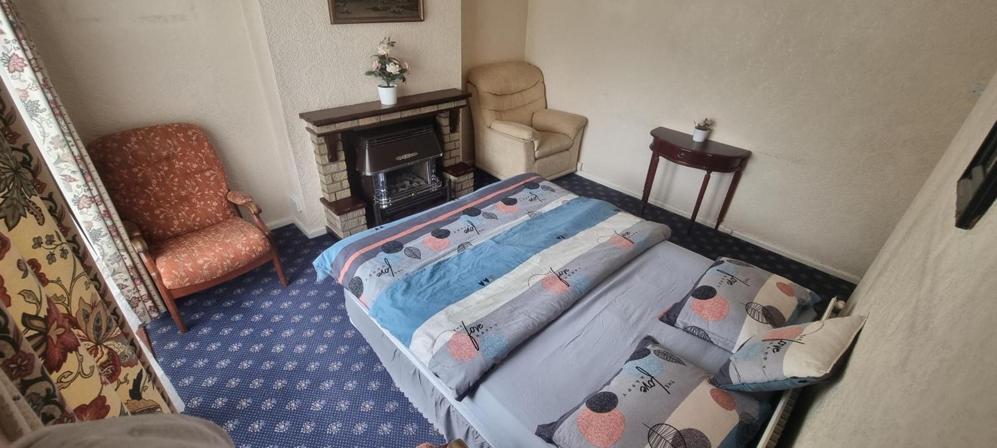 Barking House Sleeps 12 - Parking - Train Tube - Airport Сasa de vacaciones Londres